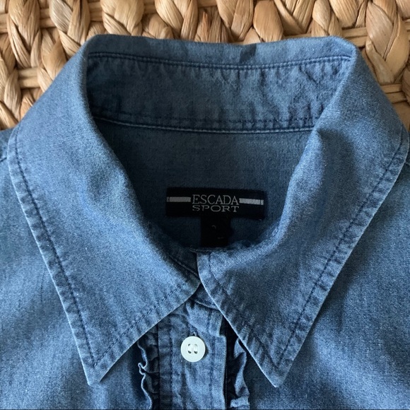 Sleeveless Chambray Ruffle Button Up Shirt | Escada Sport | Euro Size 34 - Picture 3 of 6